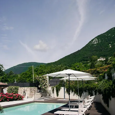 Corte Caiar Bed & Breakfast