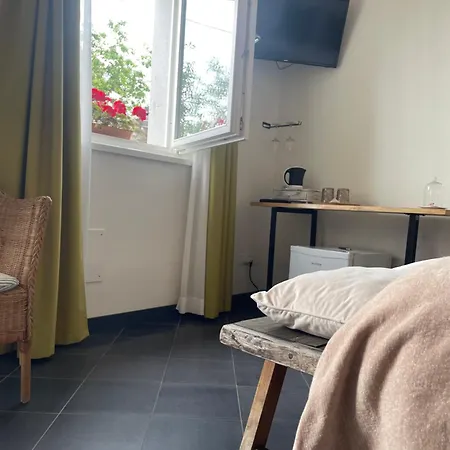 Oda ve Kahvaltı Corte Caiar 4*